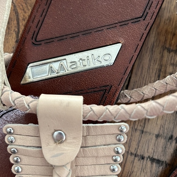 Matiko sandals Cream tan leather with festival Boho vibes with fringe studs sz 6 - Picture 6 of 8